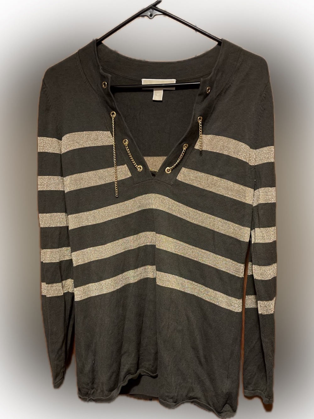 Michael Kors V-Neck Long Sleeve Sweater with Metallic Accents dark green/gold